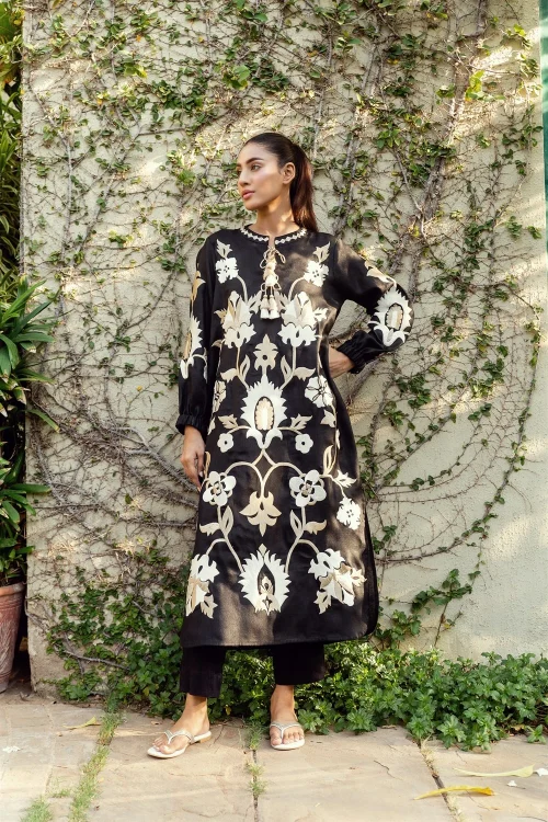 BITA BLACK - Image 3